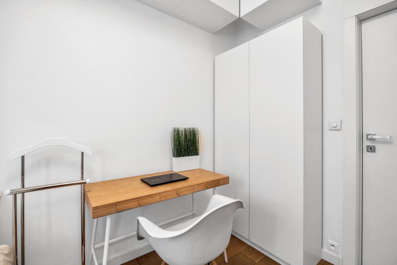 ורשה Spacious 2 Bedroom Ac Dalanowska 46 מראה חיצוני תמונה